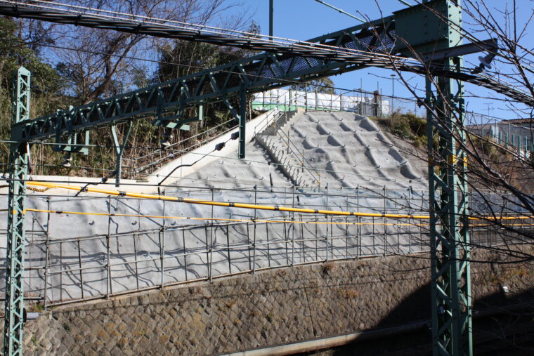 朝日地区地すべり防止工事