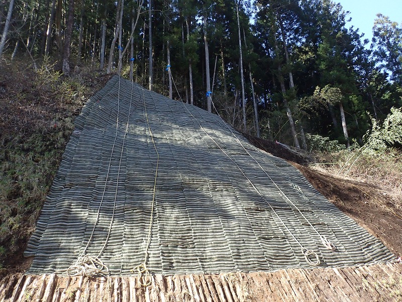 施工中