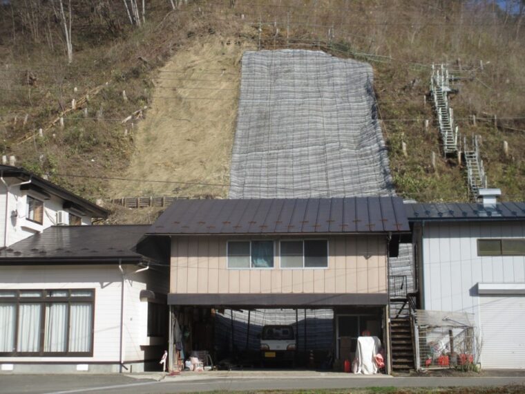 森林基幹道路改良工事