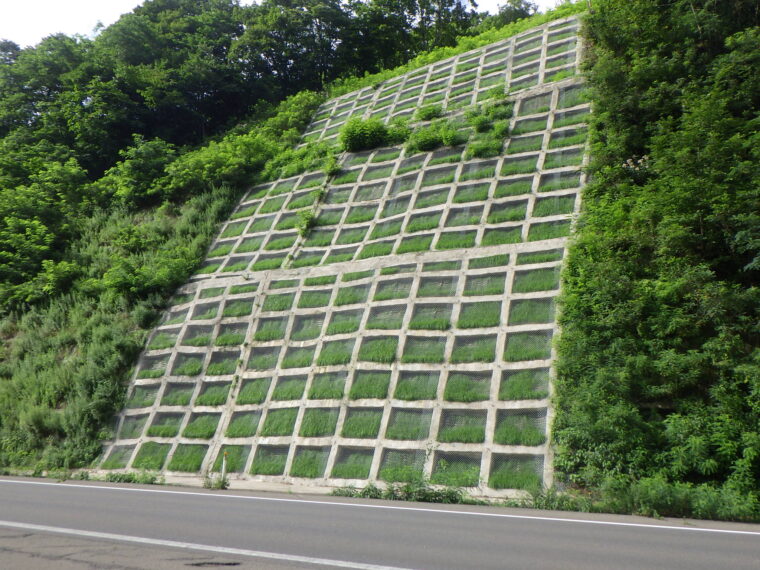 新名神高速道路維持修繕