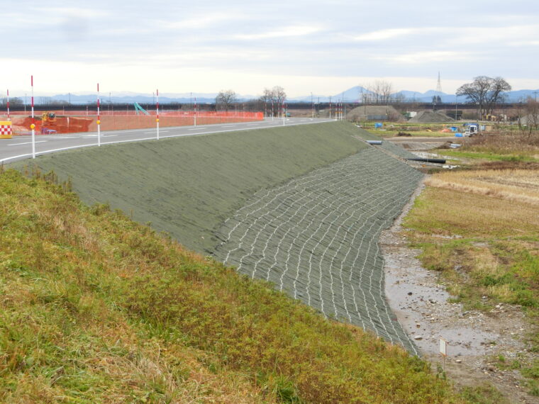 林道上川線改良工事