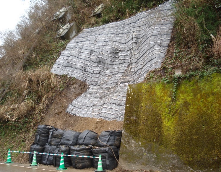 網野変電所鉄塔新設工事