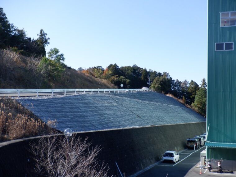 国道25号のり面復旧工事