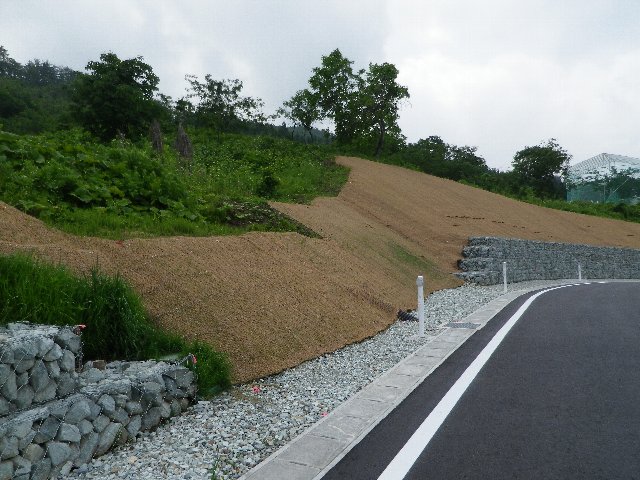 上塩栃尾線防安雪災害道路改良工事