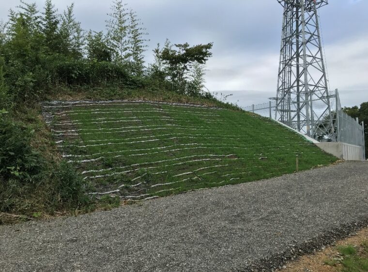 市道槙木米内線法面工事