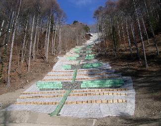 明治トンネル西側出口法面保護工事