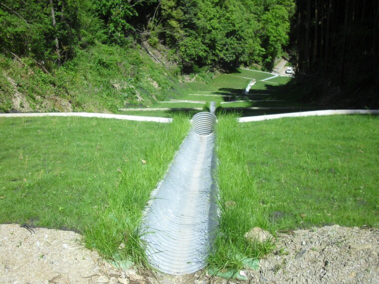 崩壊斜面対策工事