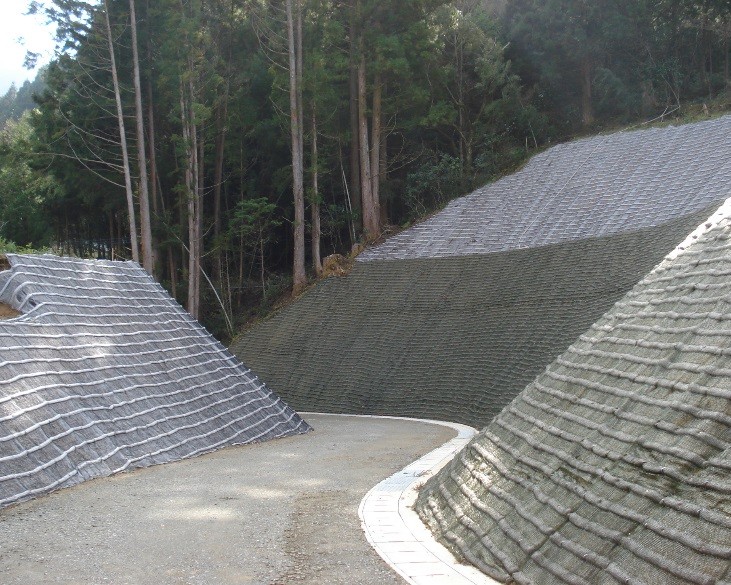 長尾外治山工事