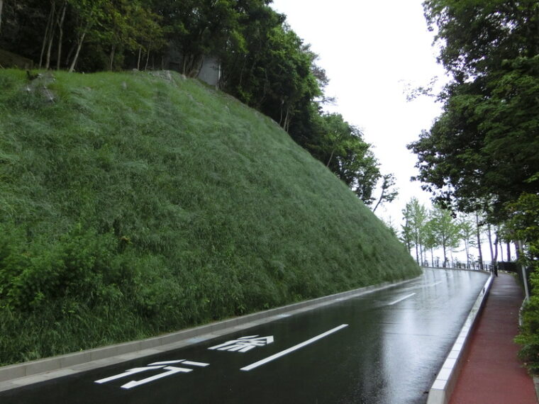 県道和気笹目作東線 道路工事（落石防止網工）