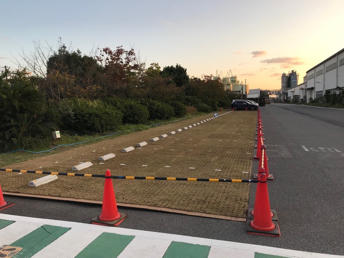 民間 緑化駐車場