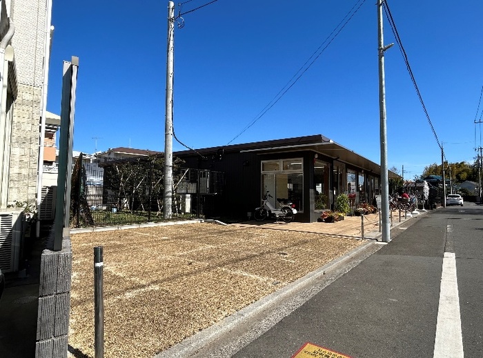 施工完了（コンクリート舗装は剥がしている）